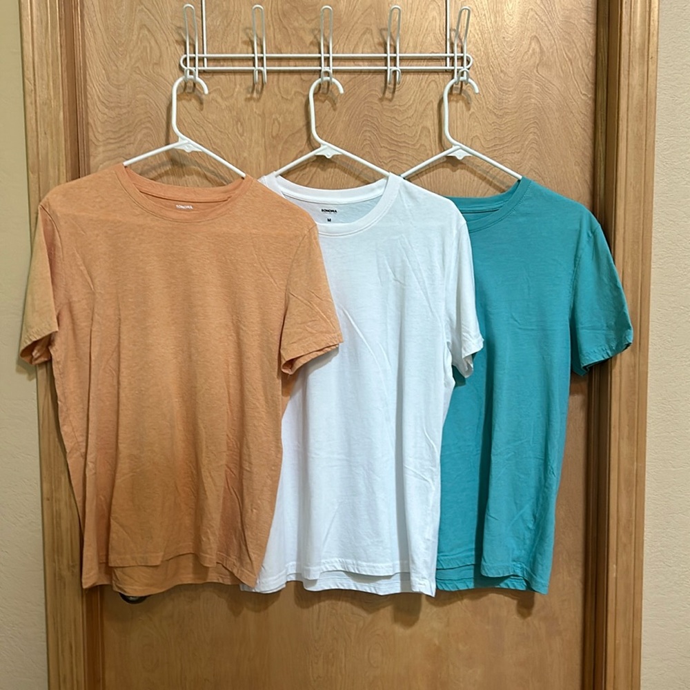 3 Men’s Sonoma T-shirts. Gently used size medium